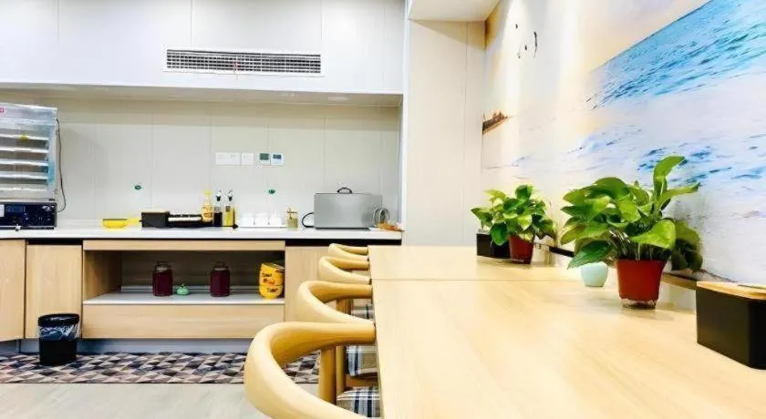 Green Tree Inn Express Jiangsu Taizhou Xinghua RT-Mart