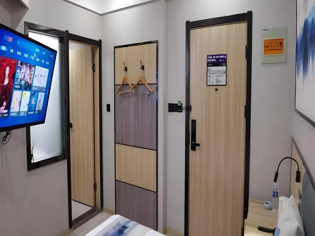 Bed in Green Tree Inn Express Jiangsu Taizhou Xinghua RT-Mart