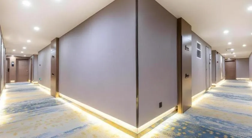 Bed in VX Hotel Wuxi Xinwu District Executive Center Wanda Plaza