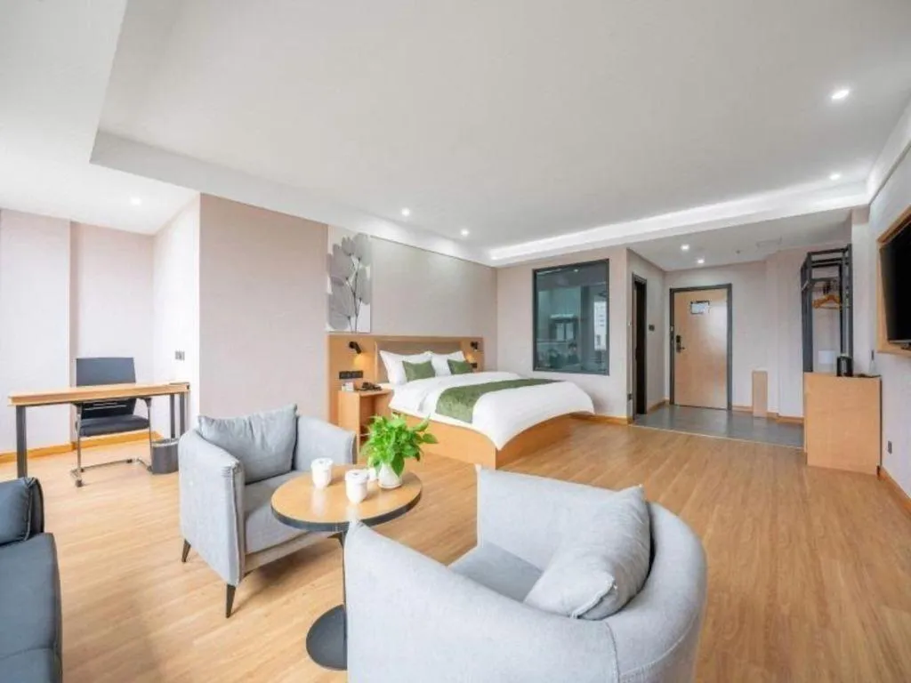 Green Tree Inn Express Weifang Zhucheng Longyuan Shangcheng