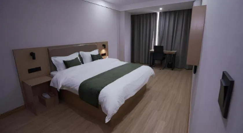 Green Tree Inn Express Weifang Zhucheng Longyuan Shangcheng