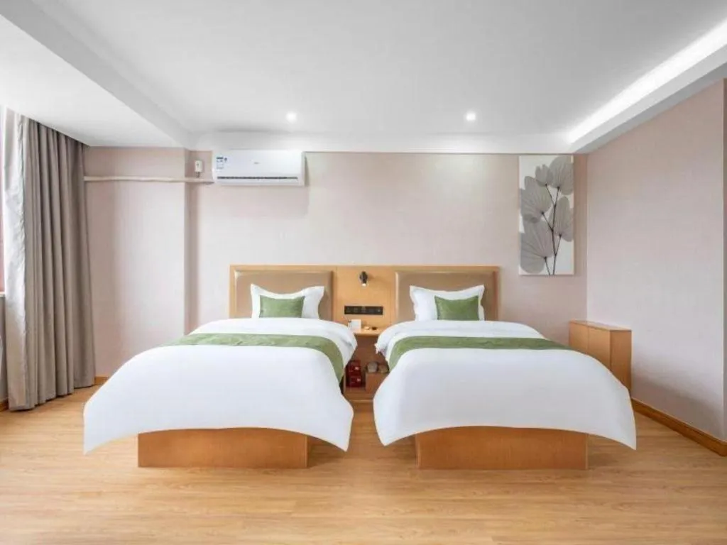 Bed in Green Tree Inn Express Weifang Zhucheng Longyuan Shangcheng