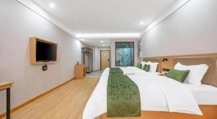 Green Tree Inn Express Weifang Zhucheng Longyuan Shangcheng