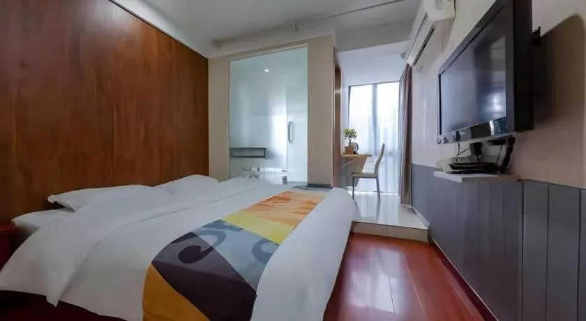 Bed in Shell Hotel Nanjing Mingfa Square Metro Station