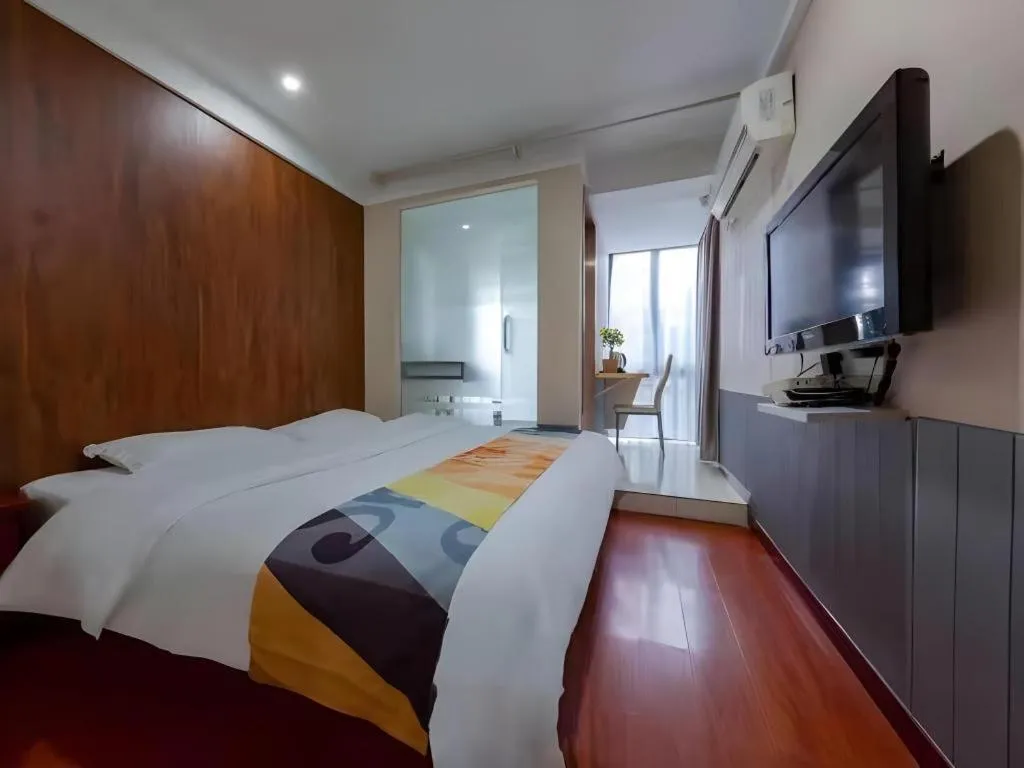 Bed in Shell Hotel Nanjing Mingfa Square Metro Station