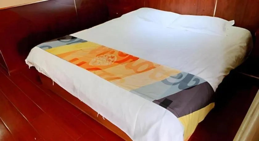 Bed in Shell Hotel Nanjing Mingfa Square Metro Station