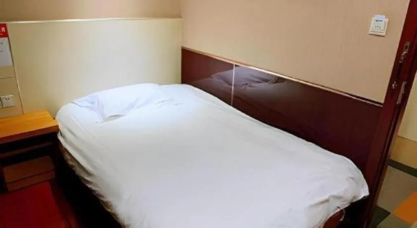 Bed in Shell Hotel Nanjing Mingfa Square Metro Station