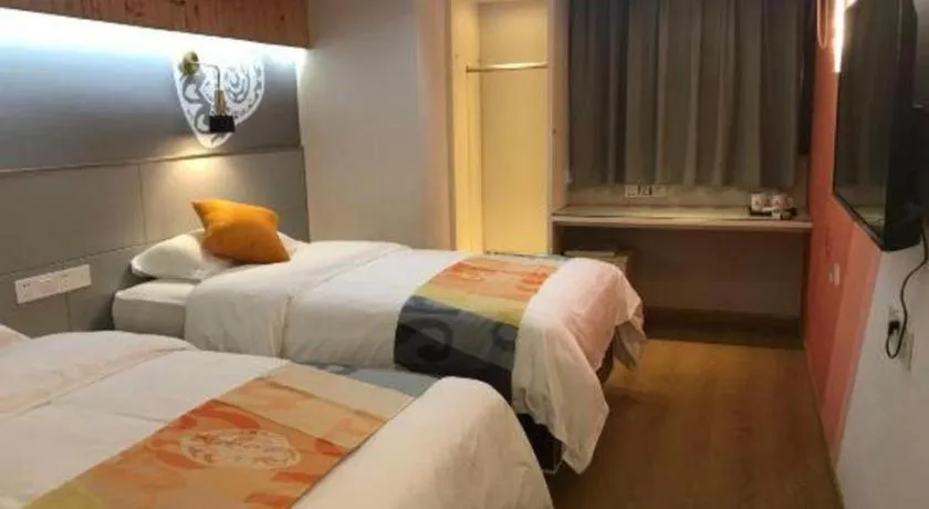 Bed in Shell Hotel Shanghai Minhang District Wenjing Road Metro Station