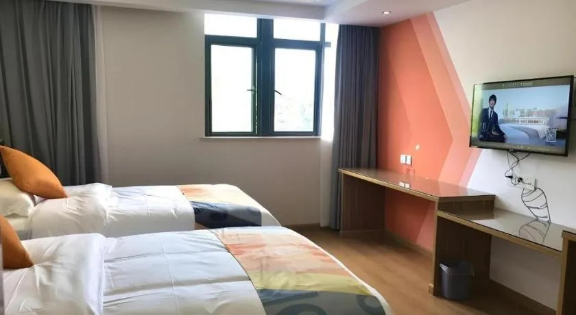 Bed in Shell Hotel Shanghai Minhang District Wenjing Road Metro Station