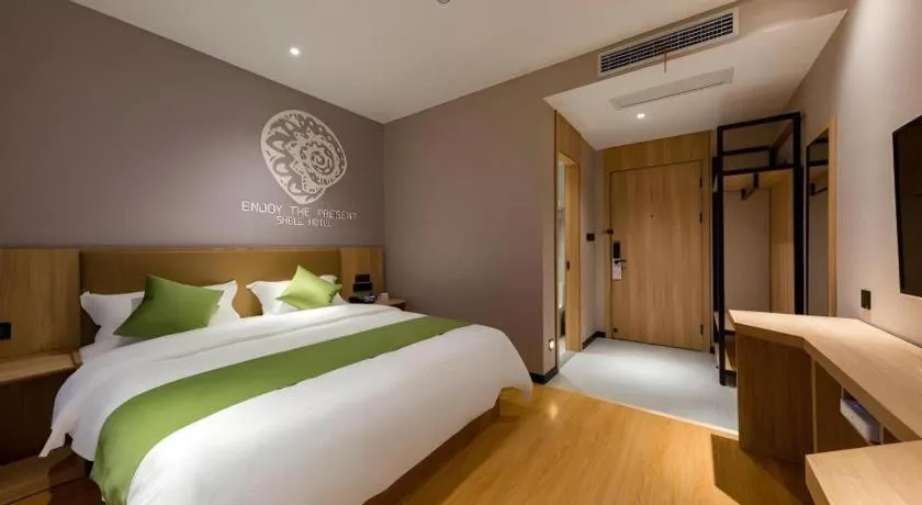 Bed in Shell Hotel Anhui Huaibei Suixi County Economic Development Zone
