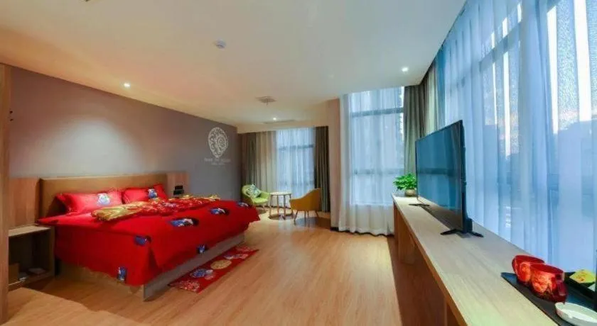 Bed in Shell Hotel Anhui Huaibei Suixi County Economic Development Zone