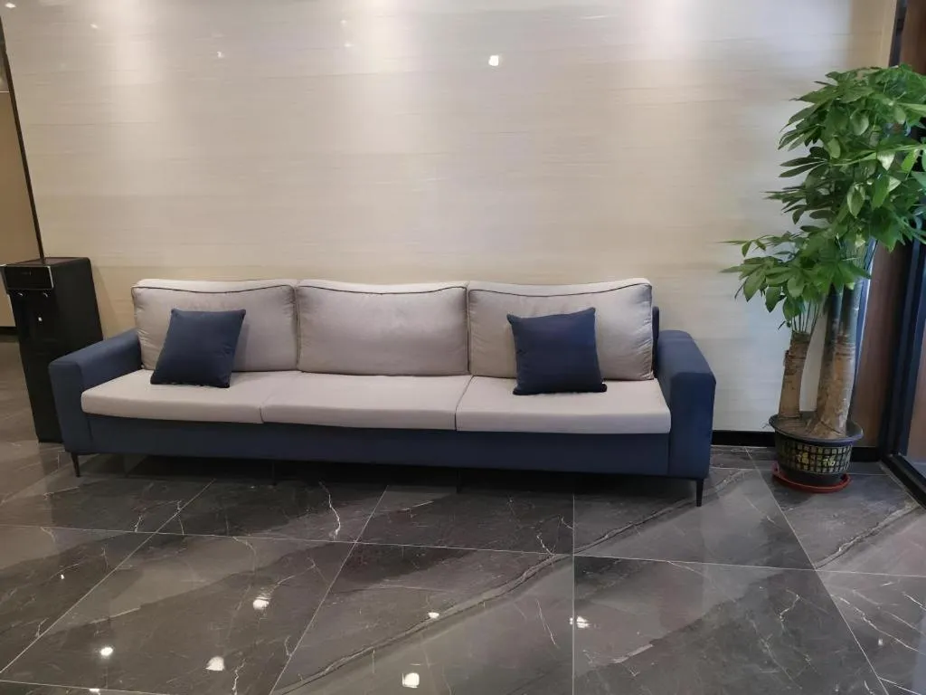 Green Tree Inn Express Jinan Huaiyin District Jingshi Road Children's Hospital