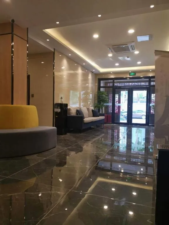 Green Tree Inn Express Jinan Huaiyin District Jingshi Road Children's Hospital