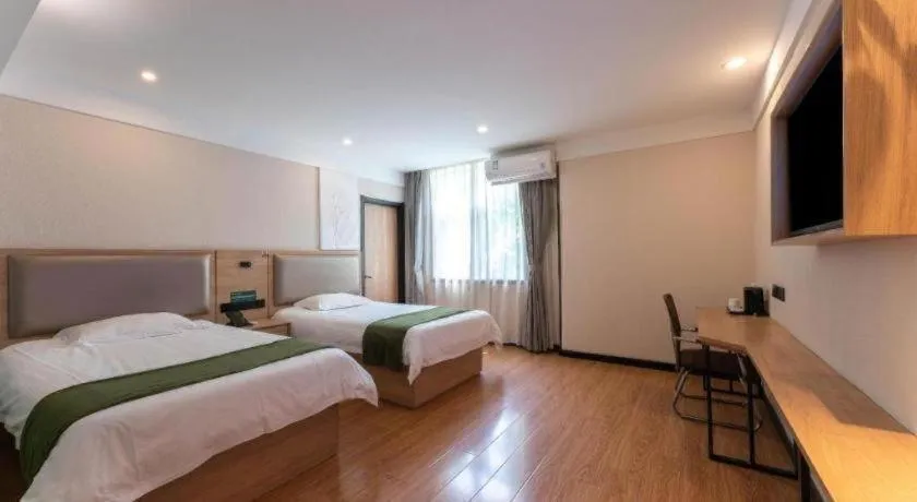 Bed in Green Tree Inn Express Jinan Huaiyin District Jingshi Road Children's Hospital