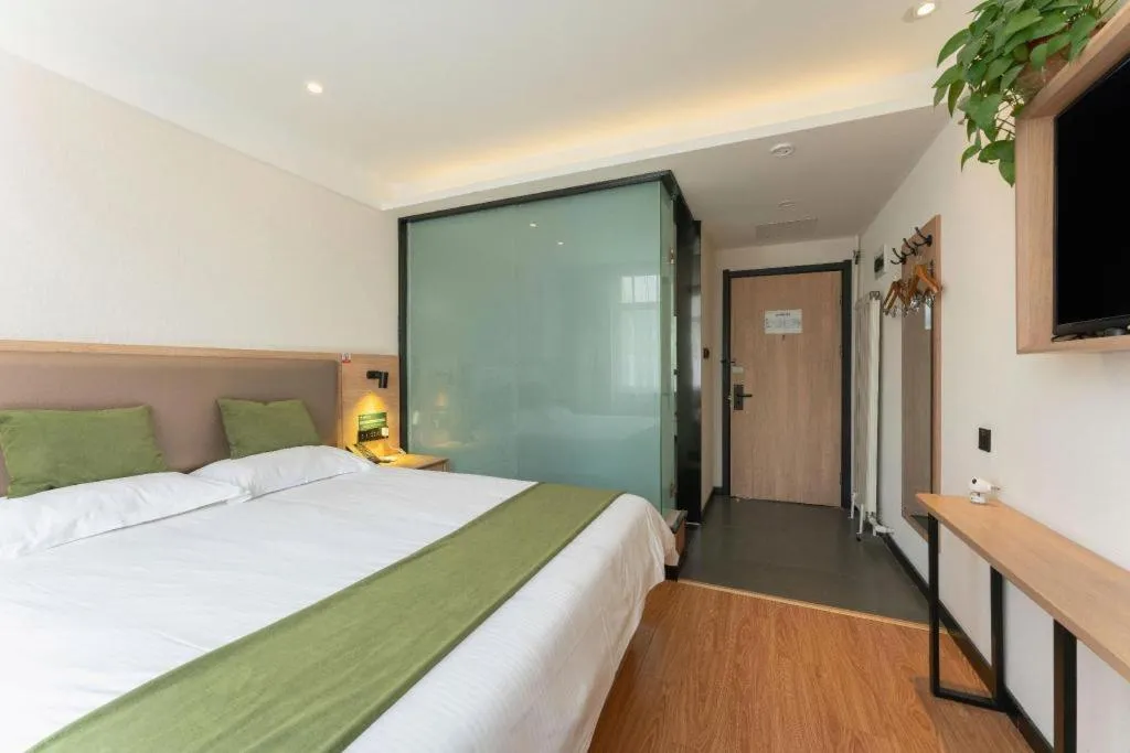 Bed in Green Tree Inn Express Jinan Huaiyin District Jingshi Road Children's Hospital