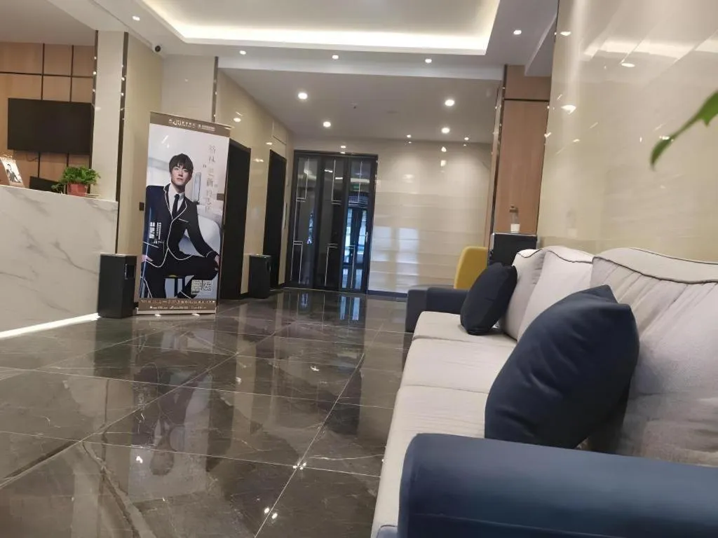 Green Tree Inn Express Jinan Huaiyin District Jingshi Road Children's Hospital