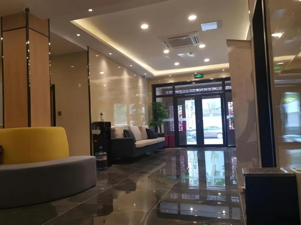 Green Tree Inn Express Jinan Huaiyin District Jingshi Road Children's Hospital