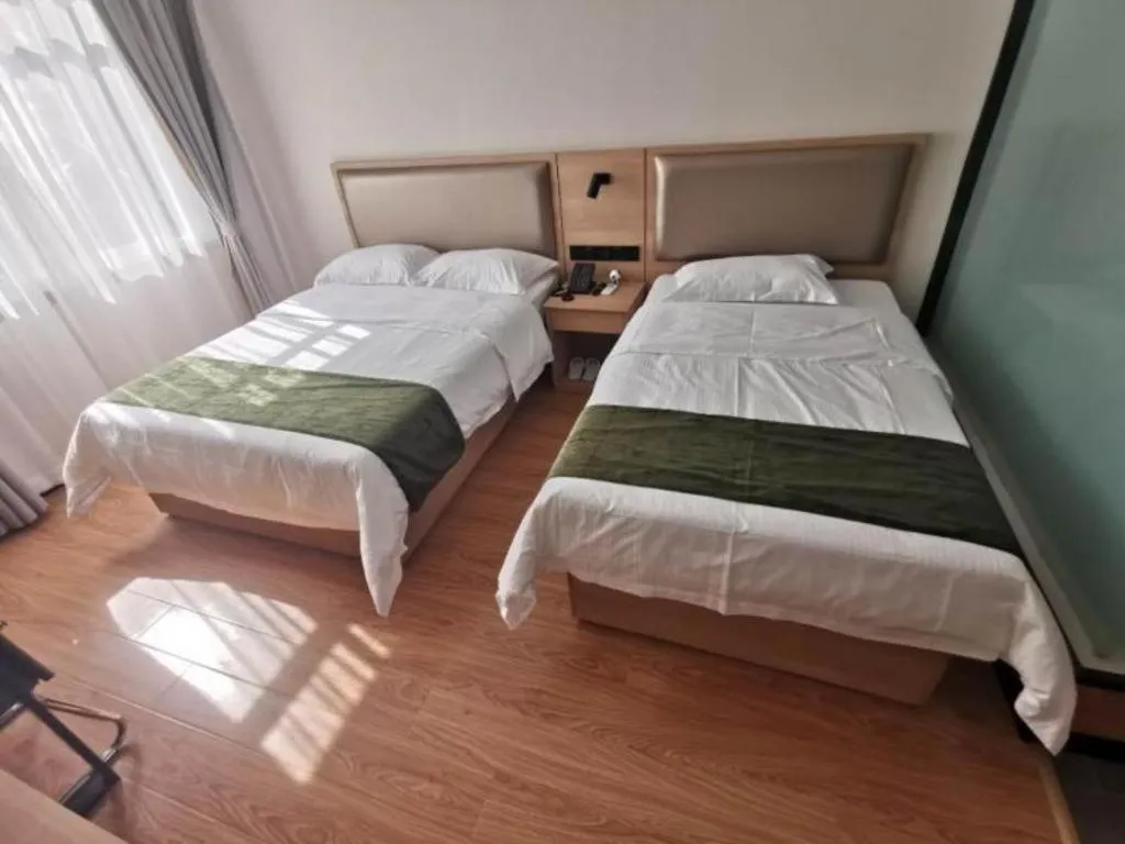 Bed in Green Tree Inn Express Jinan Huaiyin District Jingshi Road Children's Hospital