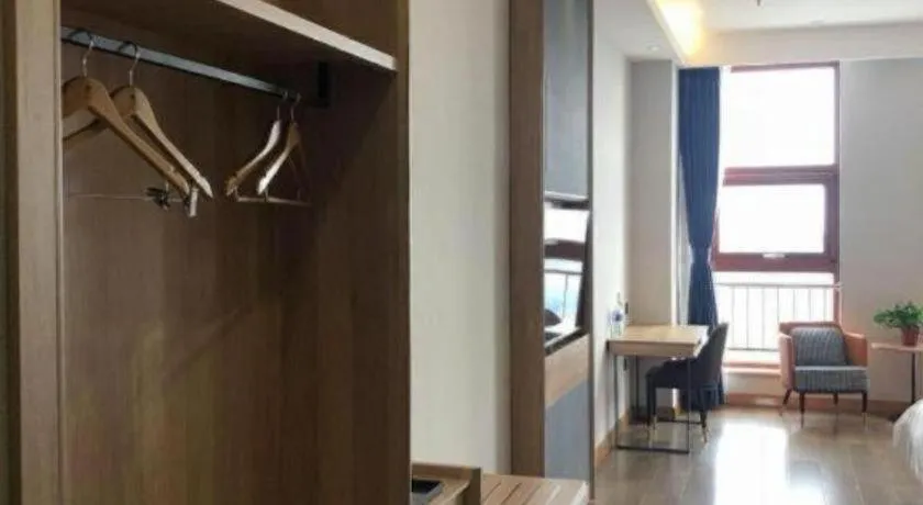 Green Tree Inn Express Tangshan Yueting County Bus Station