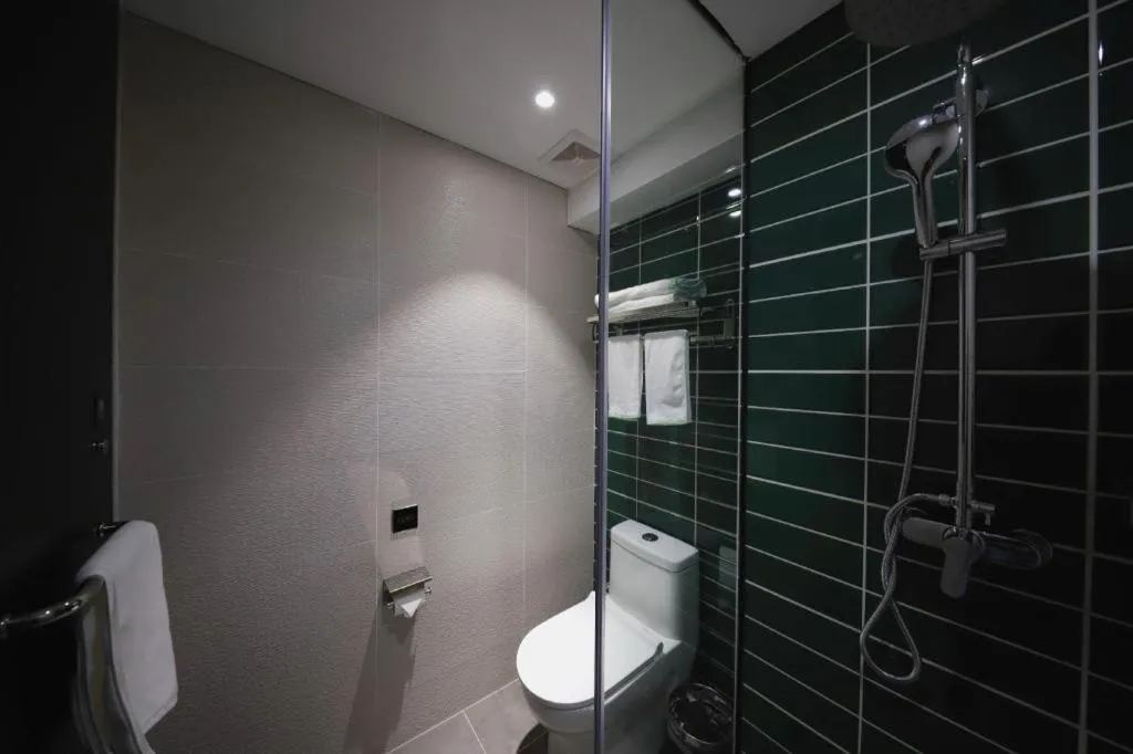 Green Tree Inn Guangxi Wuzhou 2nd Xinxing Road Liangguang Market