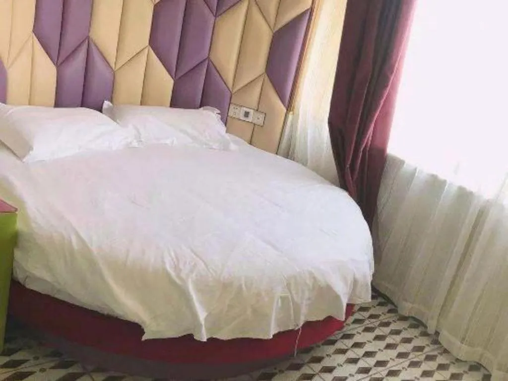 Bed in Ease Hotel Shanghai Chuanhuan Nan Road Chuansha Metro Station