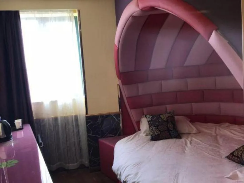 Bed in Ease Hotel Shanghai Chuanhuan Nan Road Chuansha Metro Station