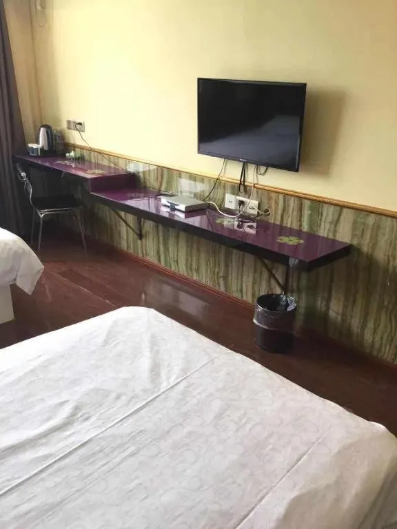 Bed in Ease Hotel Shanghai Chuanhuan Nan Road Chuansha Metro Station