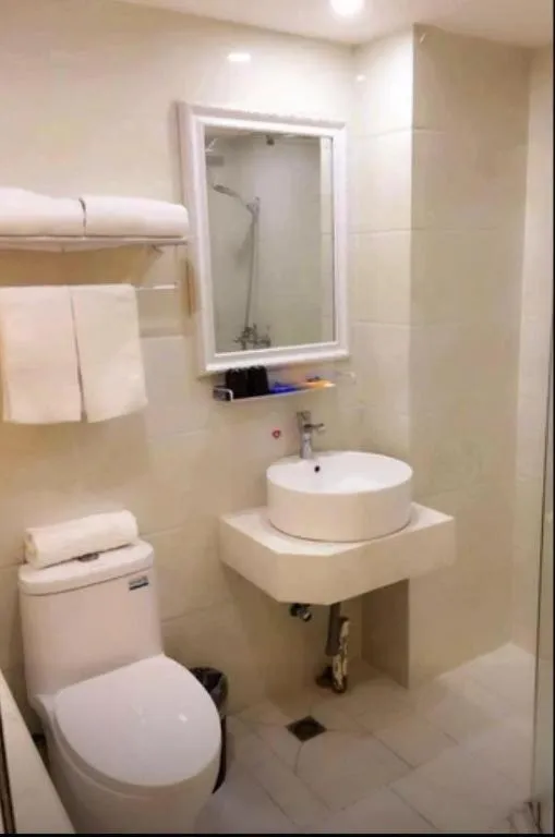 Ease Hotel Shanghai Chuanhuan Nan Road Chuansha Metro Station