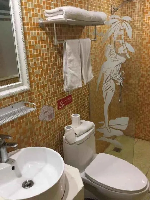 Ease Hotel Shanghai Chuanhuan Nan Road Chuansha Metro Station