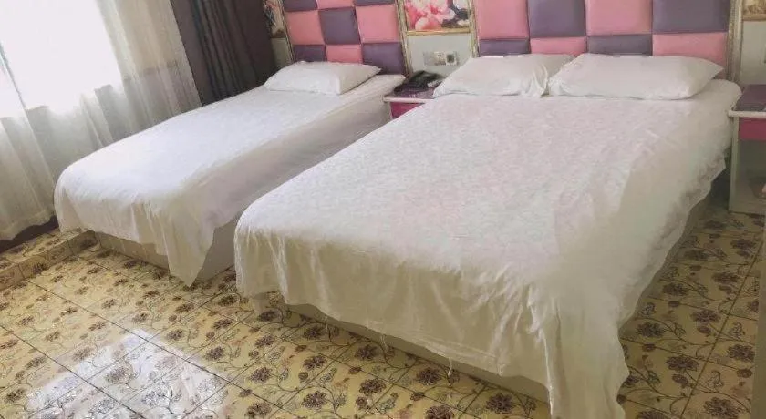 Bed in Ease Hotel Shanghai Chuanhuan Nan Road Chuansha Metro Station