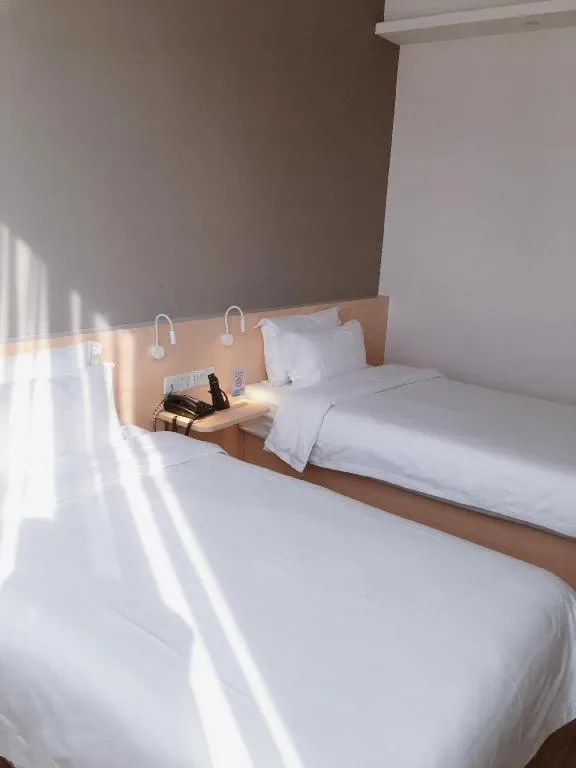 Bed in Ease Hotel Xi'an Chang'an Square Bei Road College Town