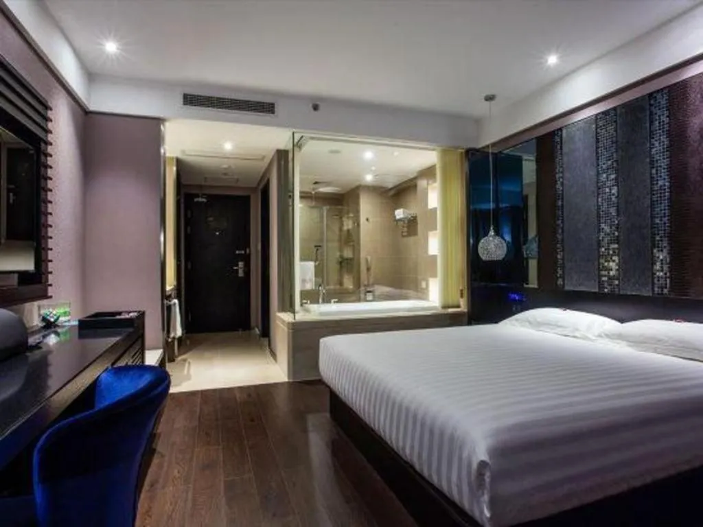 Crystal Orange Hotel Changzhou Dinosaurs Park