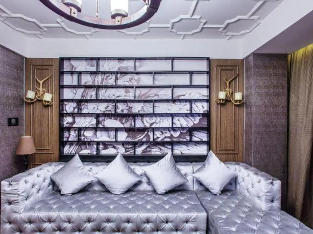 Crystal Orange Hotel Changzhou Dinosaurs Park