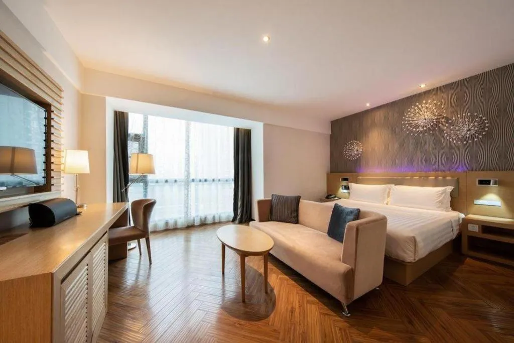 Crystal Orange Hotel Changzhou Dinosaurs Park