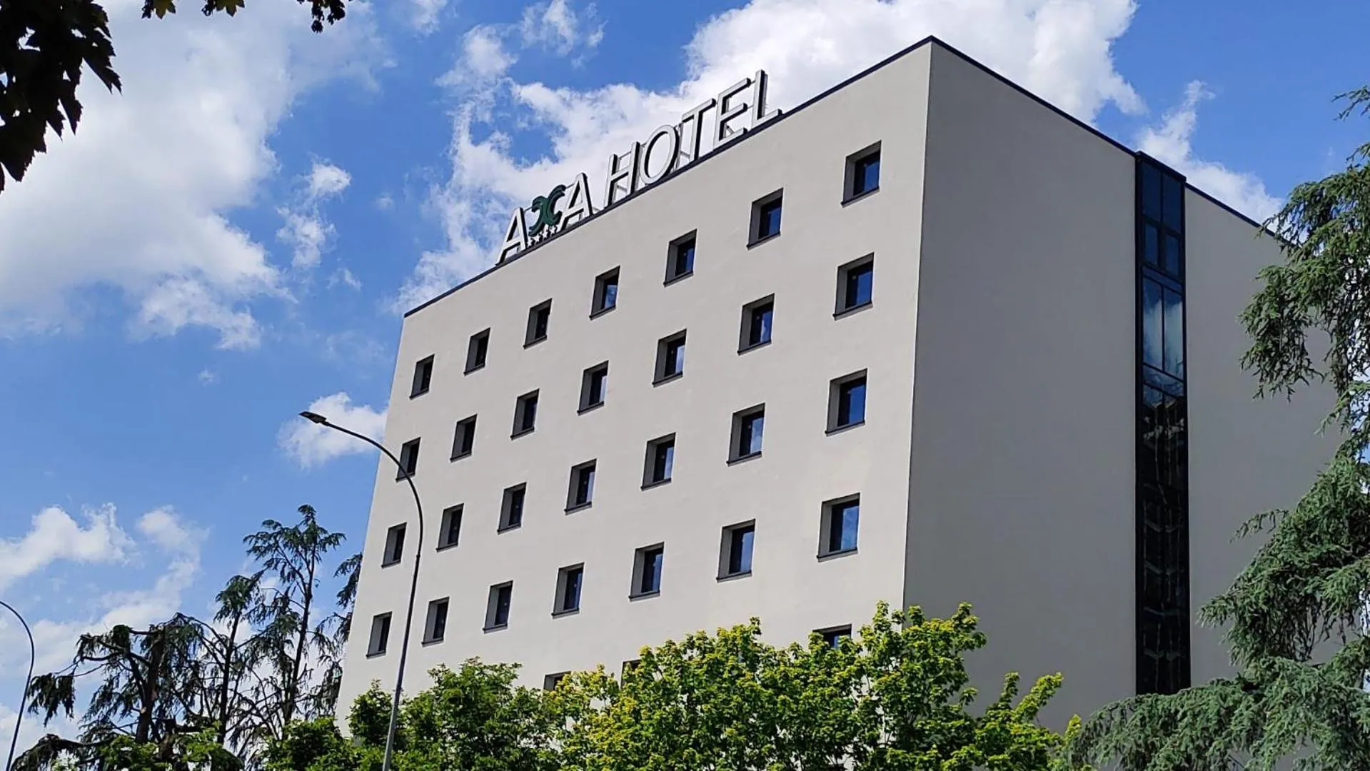 Property building in Acca Sporting Milano - AA Hotels