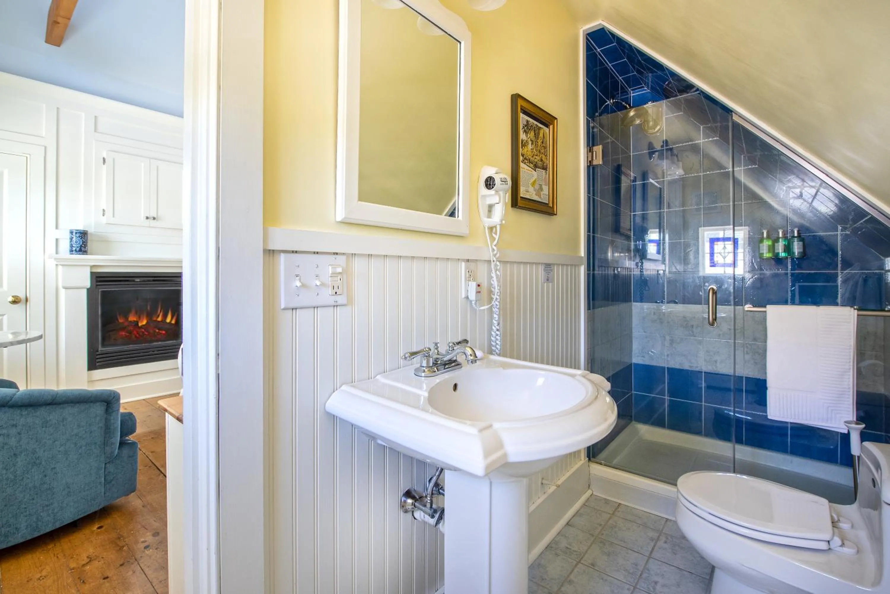 Shower in Admiral's Landing