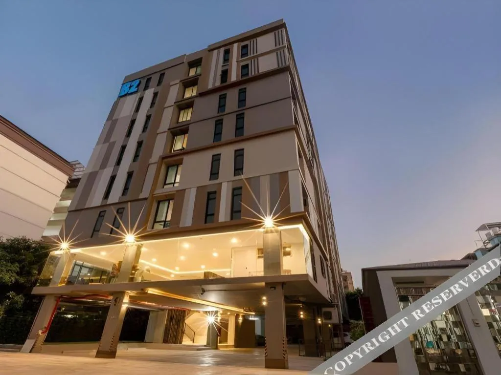 B2 Huai Khwang Premier Hotel