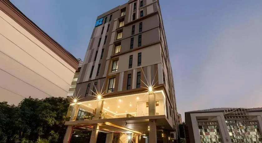 B2 Huai Khwang Premier Hotel