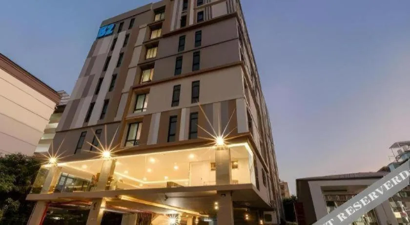 B2 Huai Khwang Premier Hotel