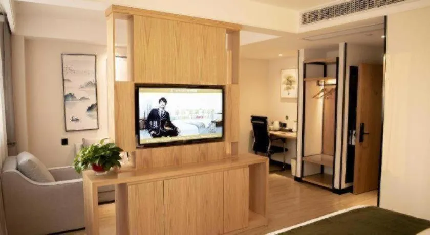 Green Tree Inn Fuyang Funan County Tianzhu Square