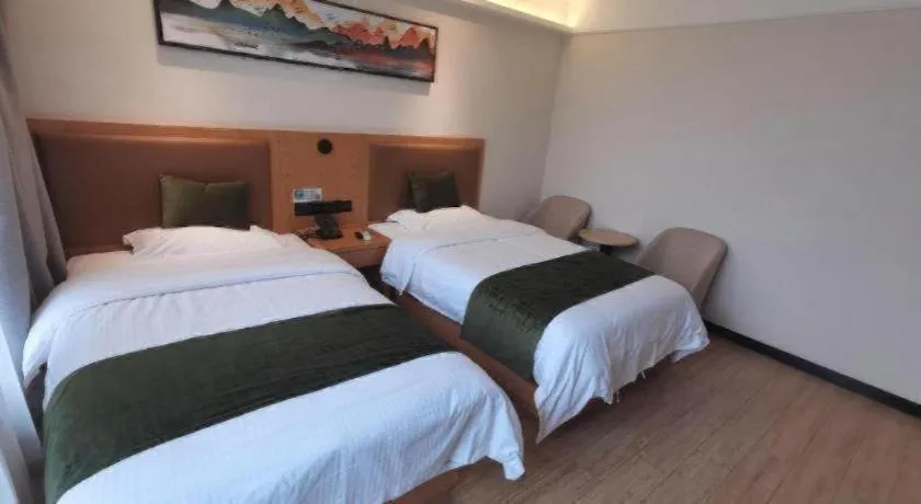 Bed in Green Tree Inn Fuyang Funan County Tianzhu Square