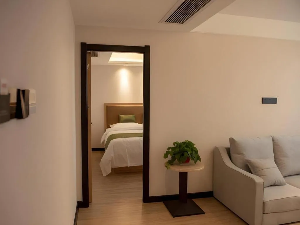 Bed in Green Tree Inn Fuyang Funan County Tianzhu Square