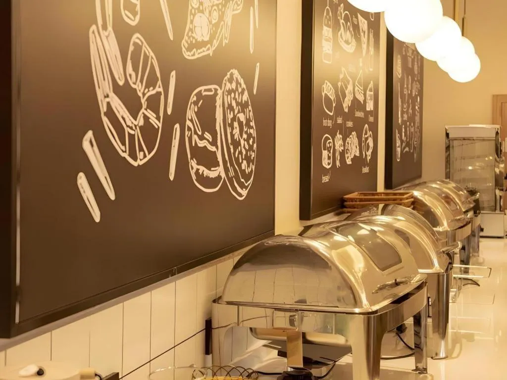 Green Tree Inn Fuyang Funan County Tianzhu Square