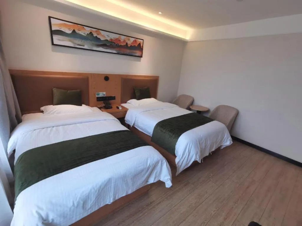 Bed in Green Tree Inn Fuyang Funan County Tianzhu Square