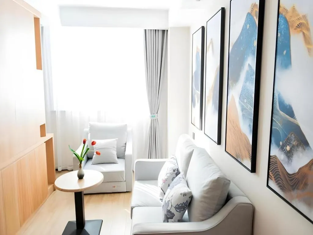 Green Tree Inn Fuyang Funan County Tianzhu Square