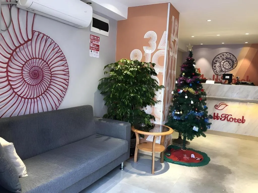 Shell Hotel Shanghai Normal University Hongcao Road Metro Station Guiping Road