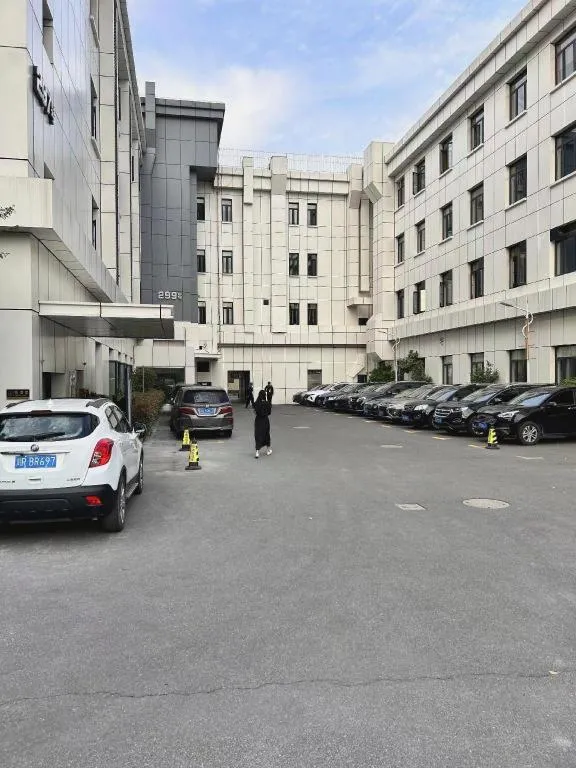 Shell Hotel Shanghai Normal University Hongcao Road Metro Station Guiping Road