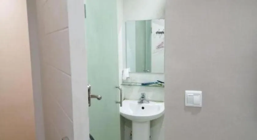 Shell Hotel Shanghai Normal University Hongcao Road Metro Station Guiping Road