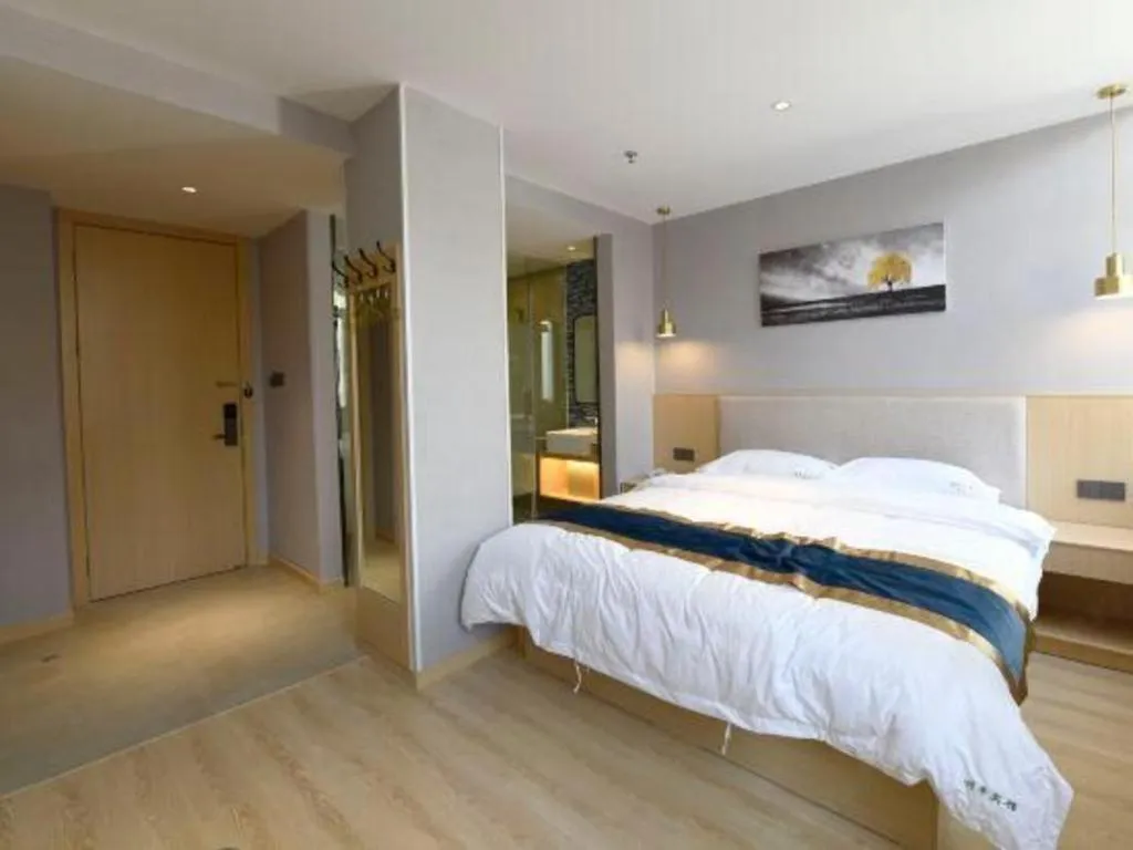 Bed in Shell Hotel Shanghai Normal University Hongcao Road Metro Station Guiping Road