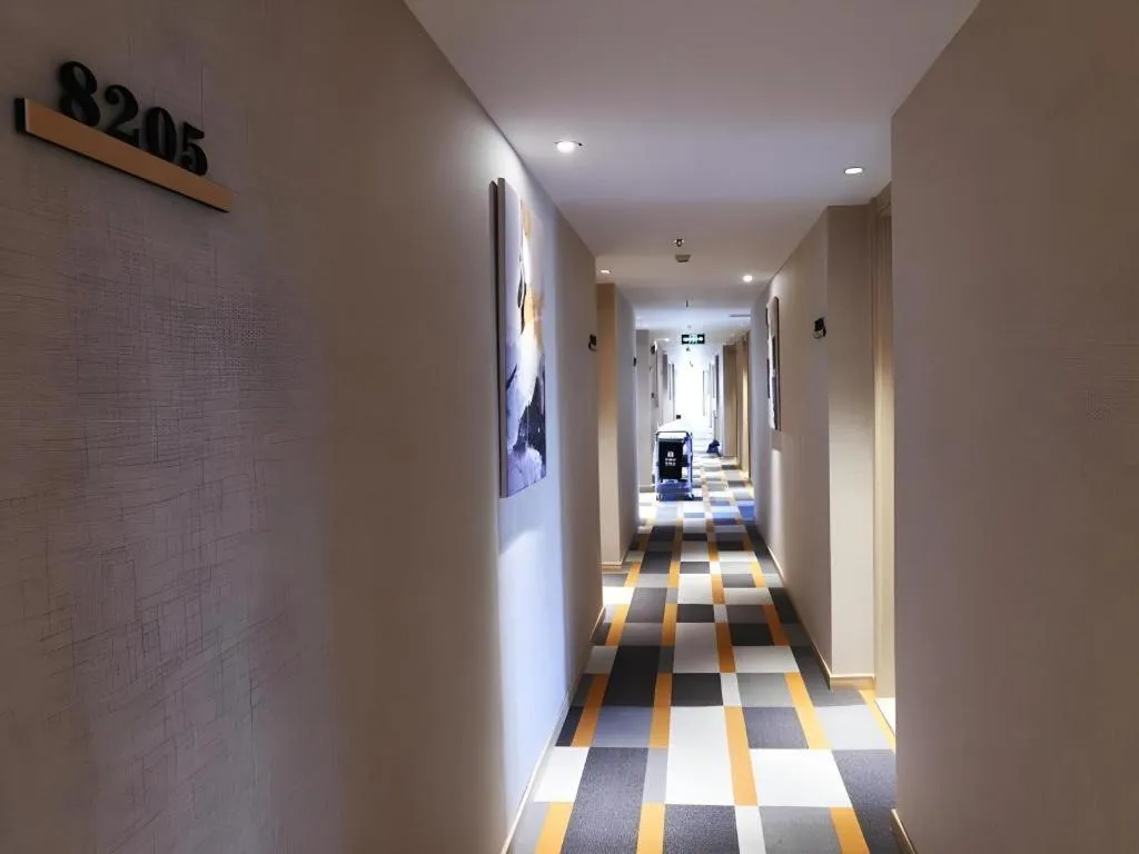 Shell Hotel Shanghai Normal University Hongcao Road Metro Station Guiping Road